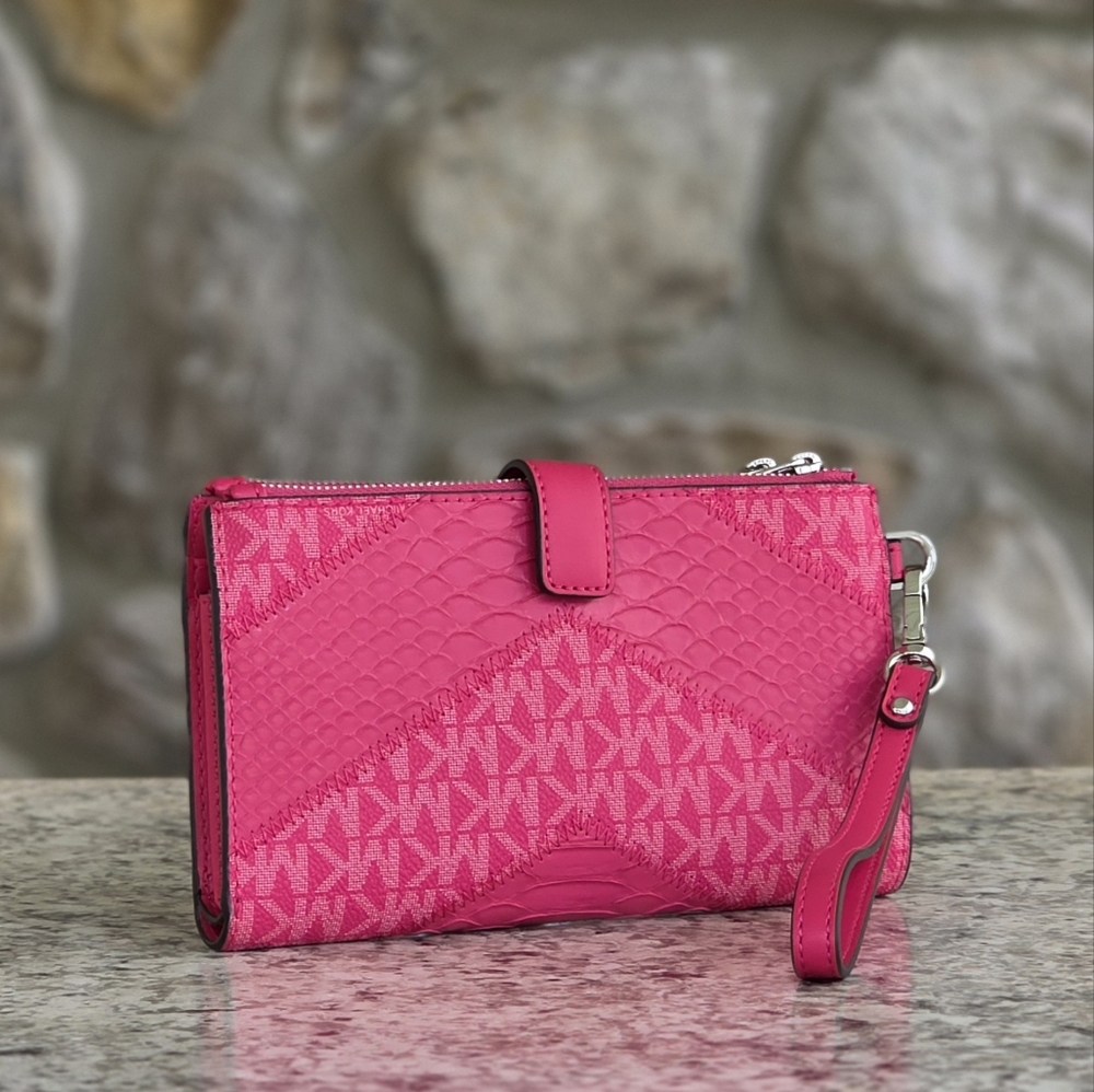 Michael Kors Jet Set Pink Double Zip Wristlet - Picture 2 of 6